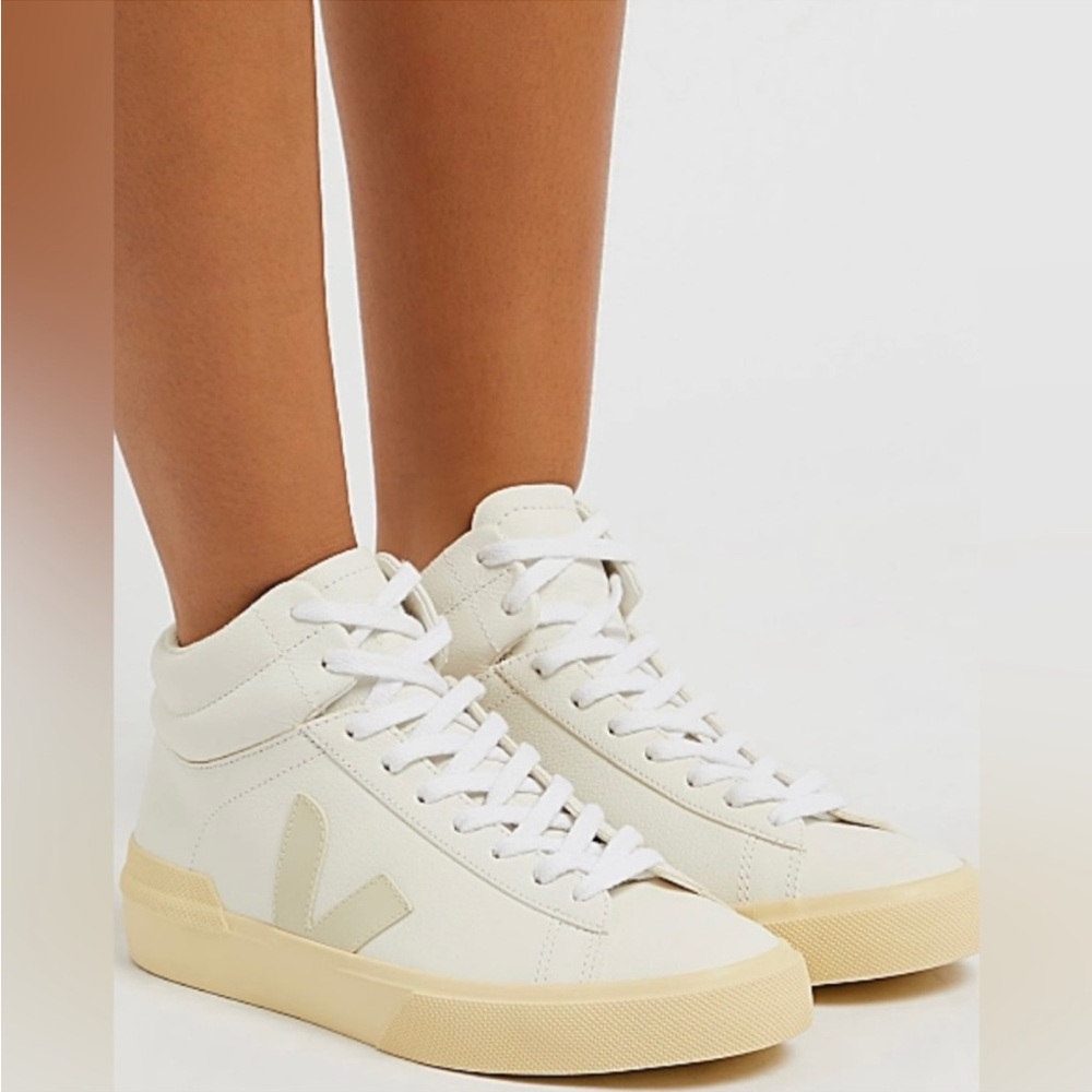 VEJA Minotaur High Top Sneaker size 5 - Picture 1 of 10